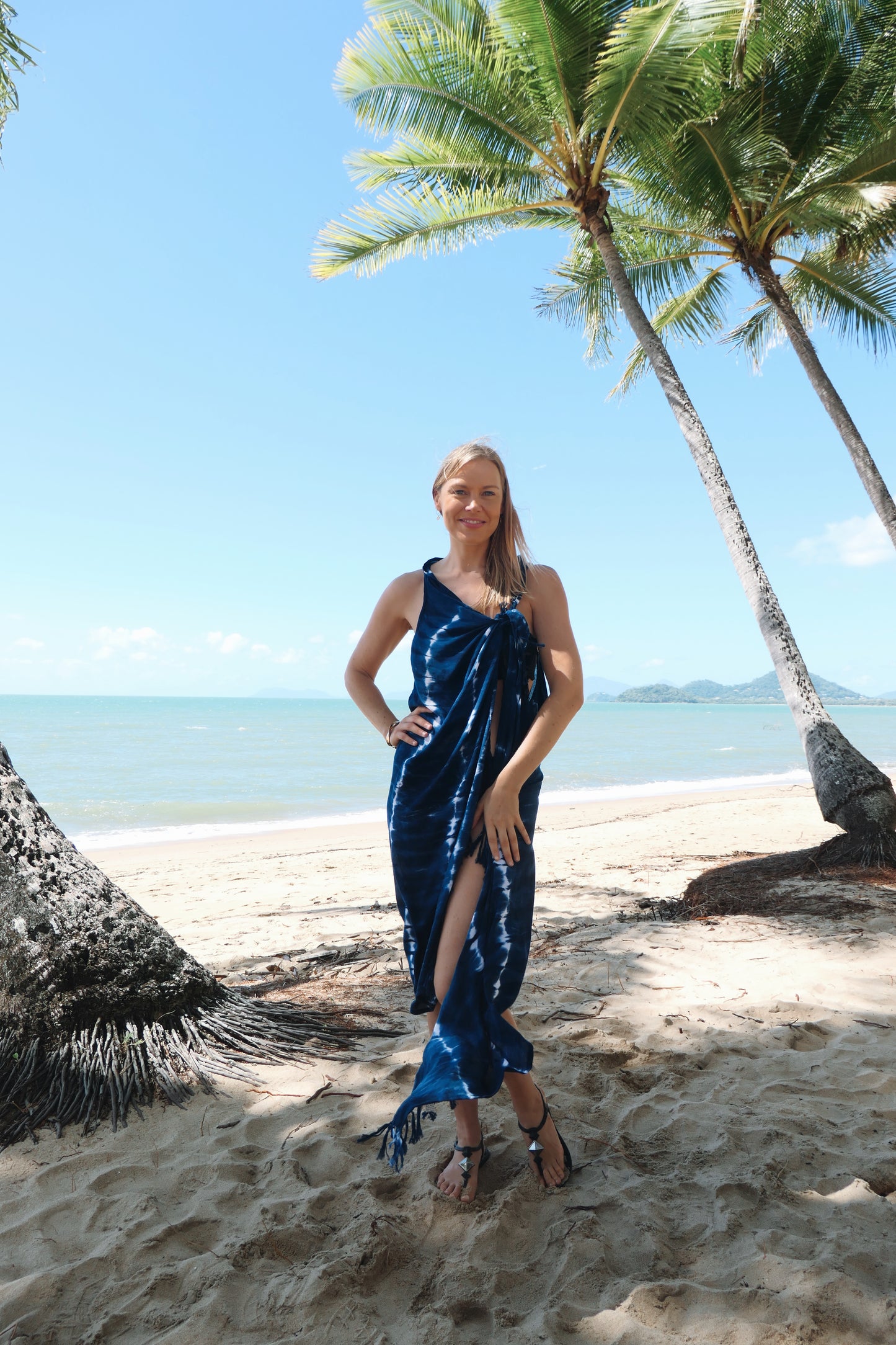 Wearable Sarong - Tie Dye Stripes - Navy & White